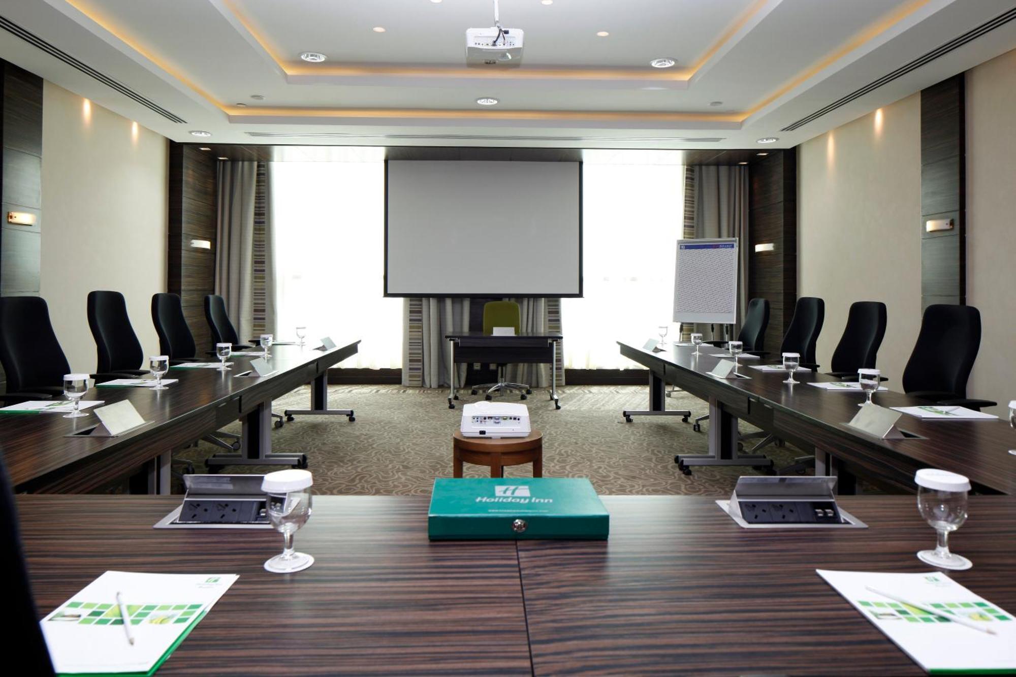 Holiday Inn Meydan By Ihg Эр-Рияд Экстерьер фото
